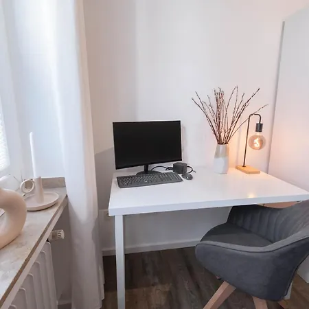 Tanic Deluxe Garden Industrial Fair Apartment Dusseldorf