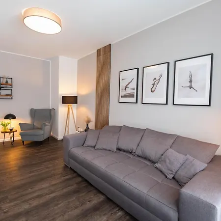 Tanic Deluxe Garden Industrial Fair Ντίσελντορφ