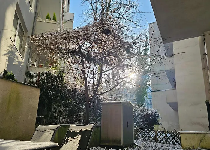 Daire Tanic Deluxe Garden Industrial Fair *